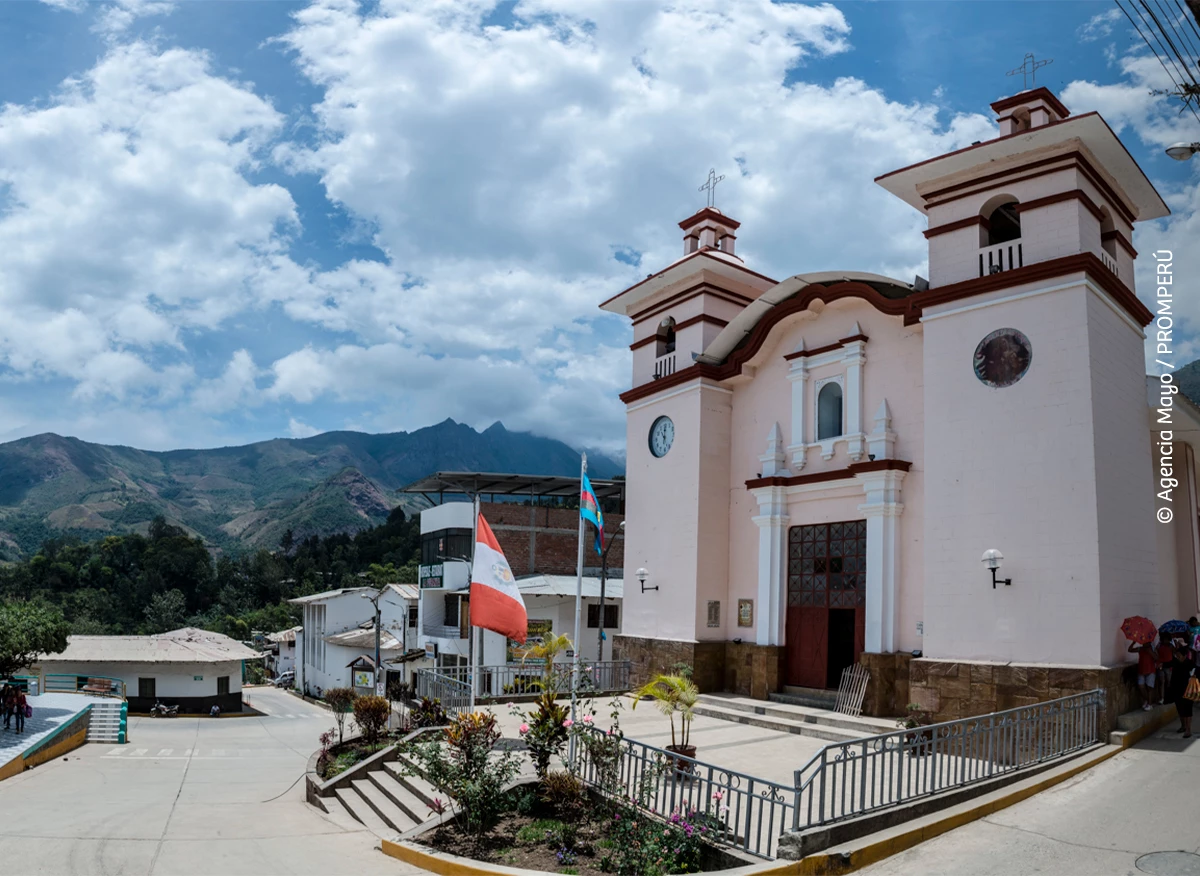 Recorre el Perú con sus platos bandera: aprende la receta en un minuto